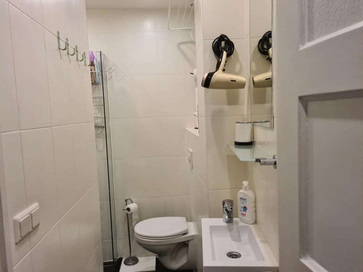 1 Bedroom 15 Min By Tram To Amsterdam Centre! Extérieur photo