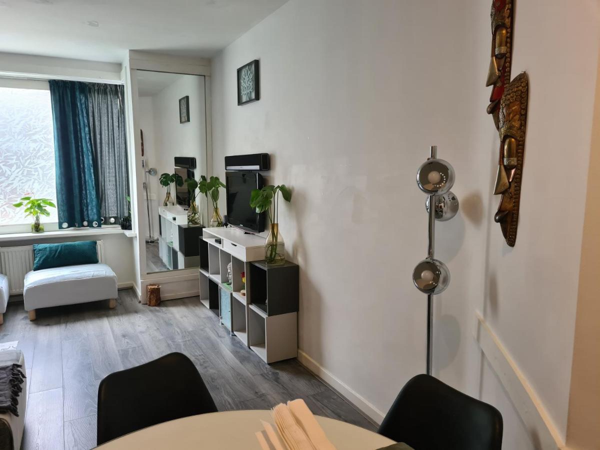1 Bedroom 15 Min By Tram To Amsterdam Centre! Extérieur photo